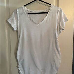 Motherhood Maternity White V-Neck Short Sleeve Tee - size M